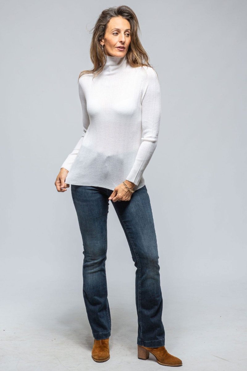 amina rubinacci celia ribbed t neck top in white ladies sweaters axels vail 39443448987882