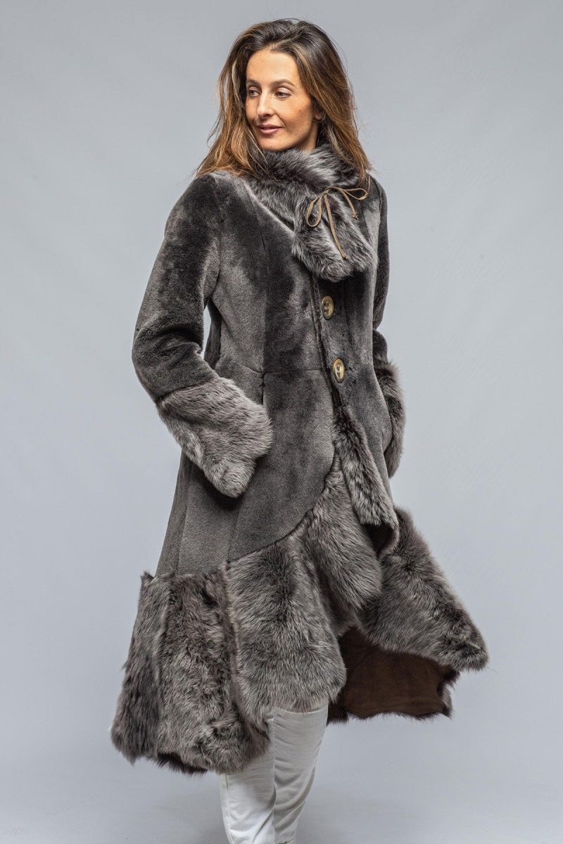 artico wild long reversible shearling ladies outerwear shearling axels vail 36341100445930