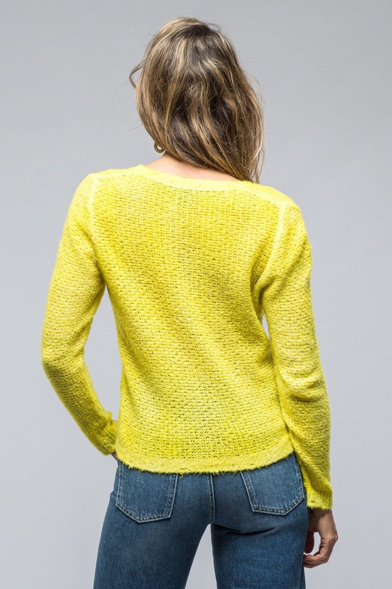 avant toi biggi v neck sweater in yellow ladies sweaters axels vail 39106829615338