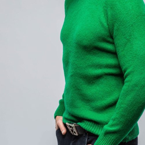 avant toi henry crew neck cashmere sweater in apple green mens sweaters axels vail 39882239279338