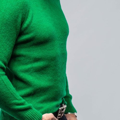 avant toi henry crew neck cashmere sweater in apple green mens sweaters axels vail 39882239377642