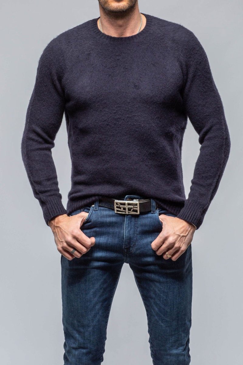 avant toi henry crew neck cashmere sweater in blue navy mens sweaters axels vail 39882242785514