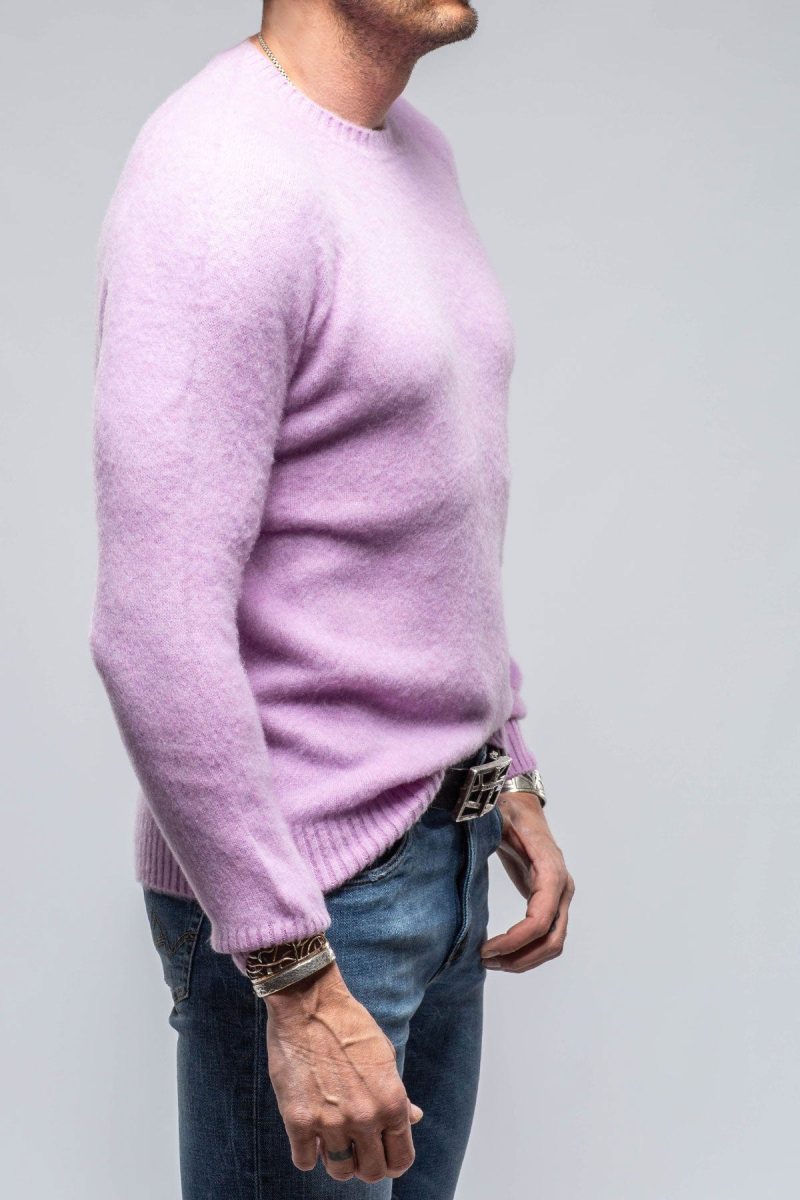 avant toi henry crew neck cashmere sweater in lavender mens sweaters axels vail 39882257793258