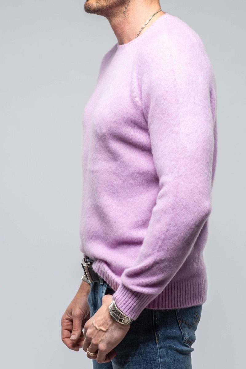 avant toi henry crew neck cashmere sweater in lavender mens sweaters axels vail 39882258022634