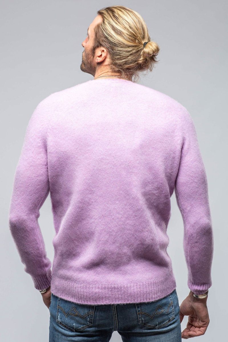 avant toi henry crew neck cashmere sweater in lavender mens sweaters axels vail 39882258153706