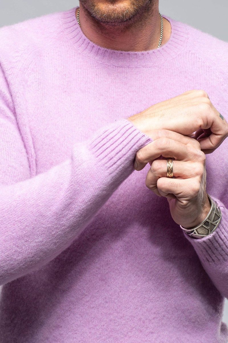 avant toi henry crew neck cashmere sweater in lavender mens sweaters axels vail 39882258383082