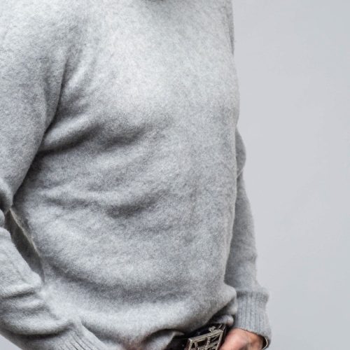 avant toi henry crew neck cashmere sweater in stone grey mens sweaters axels vail 39882251370730