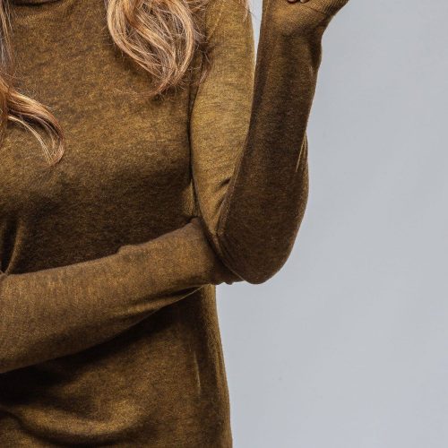 avant toi mora cashmere t neck in shaded mustard ladies sweaters axels vail 39409514840298