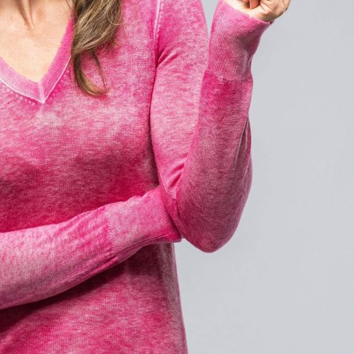 avant toi pari v neck sweater in hibiscus pink ladies sweaters axels vail 39117074432234