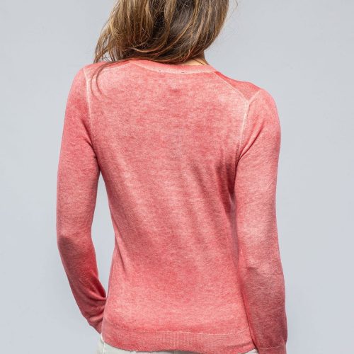 avant toi pari v neck sweater in persimmons ladies sweaters axels vail 39443442827498