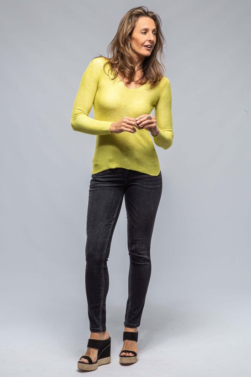 avant toi sloan soft v neck pullover in shaded lichen ladies sweaters axels vail 38219245093098