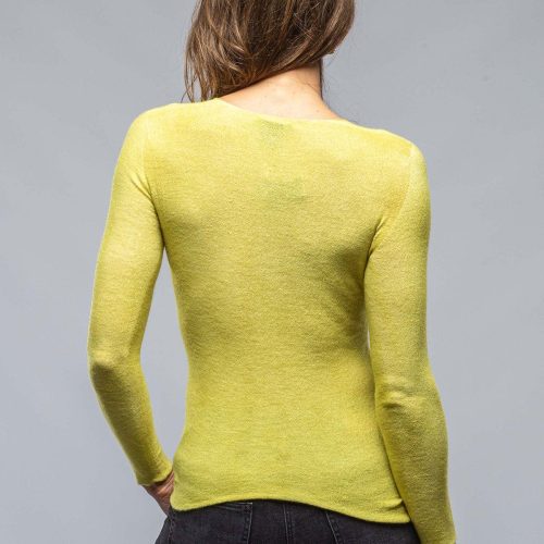 avant toi sloan soft v neck pullover in shaded lichen ladies sweaters axels vail 38219245191402