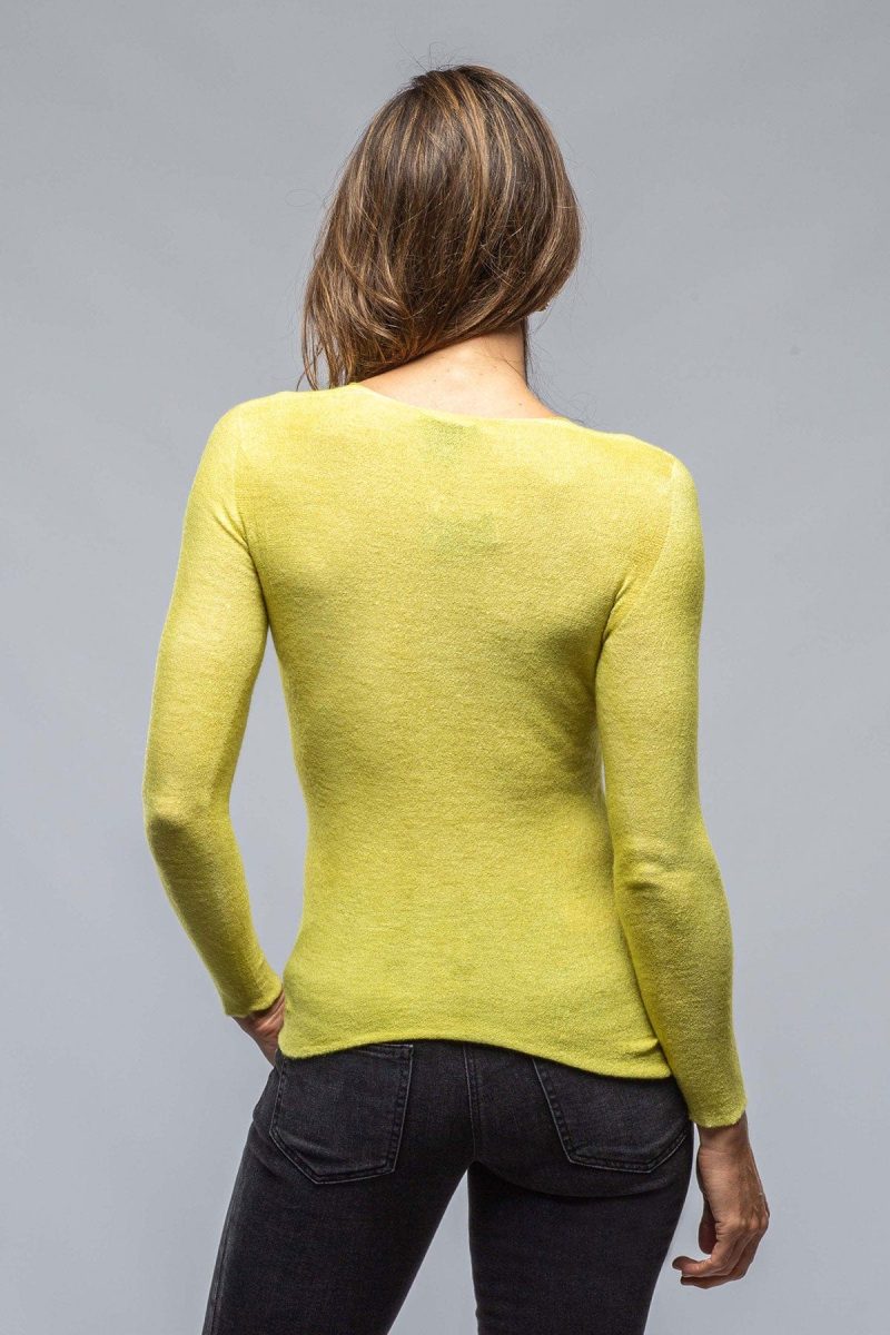 avant toi sloan soft v neck pullover in shaded lichen ladies sweaters axels vail 38219245191402