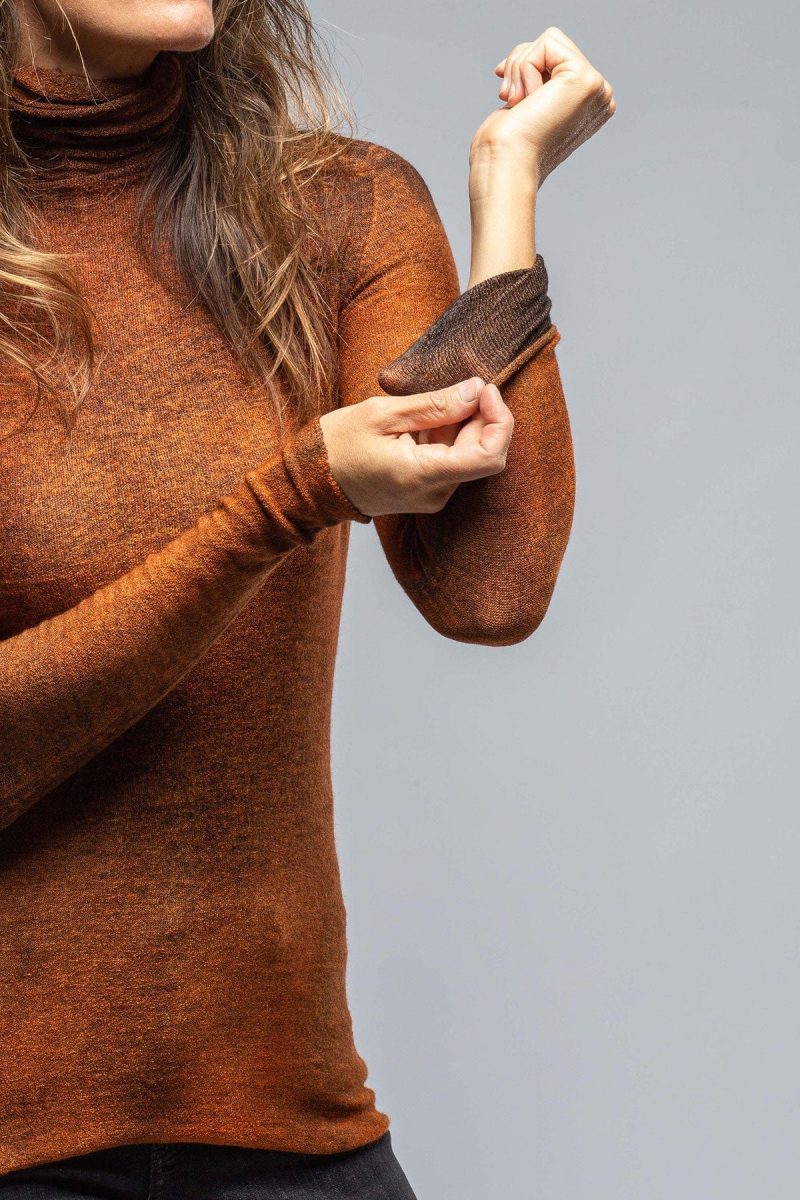 avant toi tizzy fitted turtleneck sweater in shaded rust ladies sweaters axels vail 38053049630954