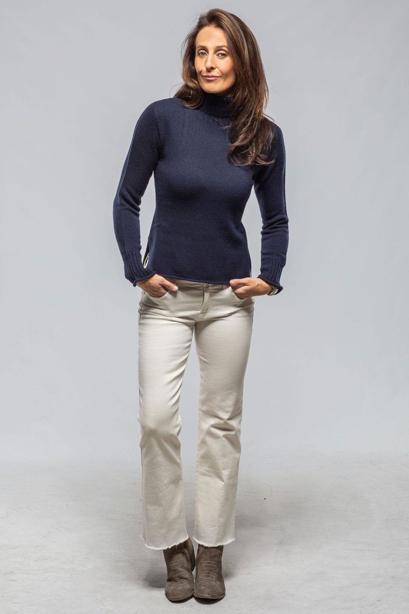 axels dori fitted sweater in notte ladies sweaters axels vail 40383337890026