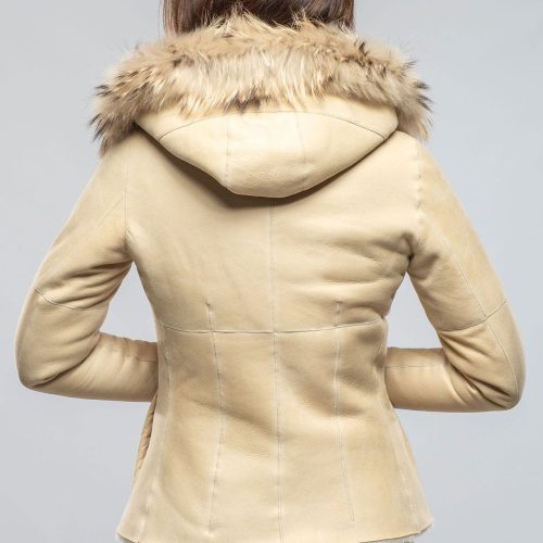 axels patricia shearling in palomino ladies outerwear shearling axels vail 40375796826346