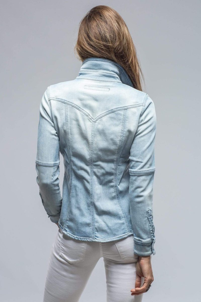 axels premium denim maddi fitted snap shirt in clean light wash ladies tops axels vail 28207019229373