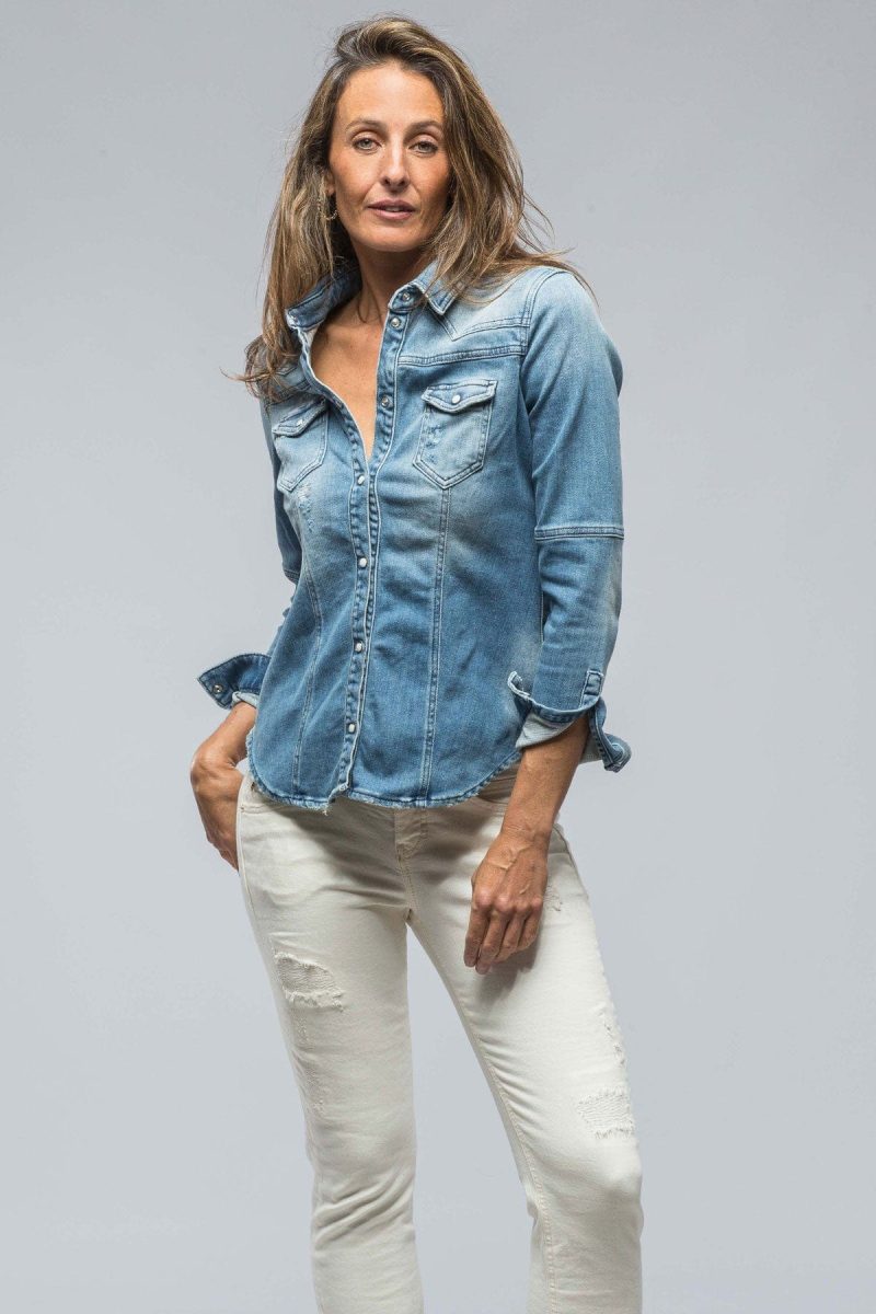 axels premium denim maddi fitted snap shirt in distressed light wash ladies tops axels vail 38523635138794