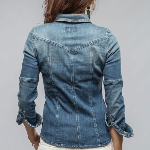 axels premium denim maddi fitted western snap shirt in mid blue ladies tops axels vail 40616224915690