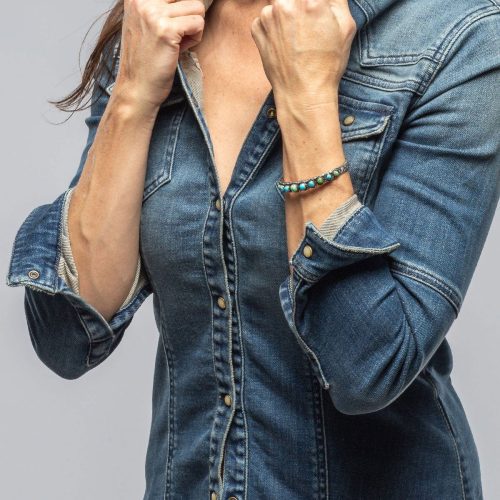 axels premium denim maddi fitted western snap shirt in mid blue ladies tops axels vail 40616224948458