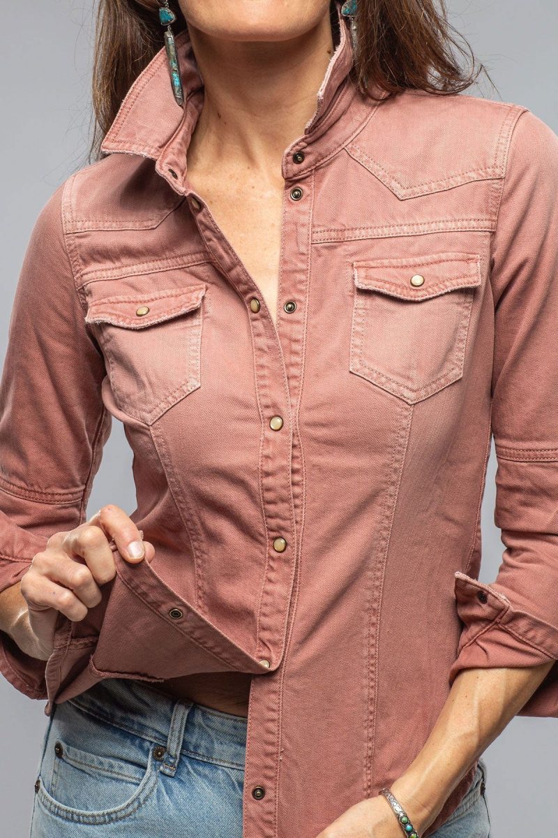 axels premium denim sweetwater denim shirt in arrancio ladies tops axels vail 40629970600170