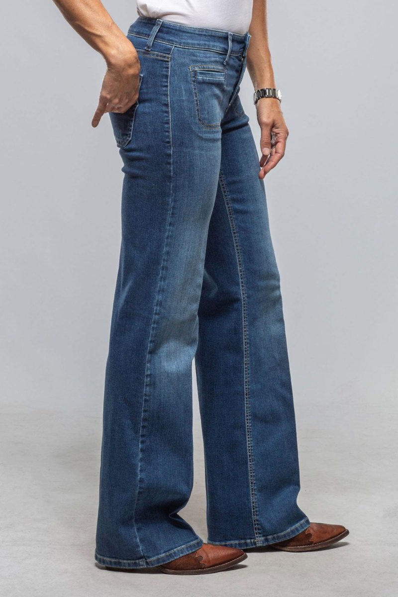 cambio tess wide leg patch pockets in med blue ladies pants jeans axels vail 40375799185642