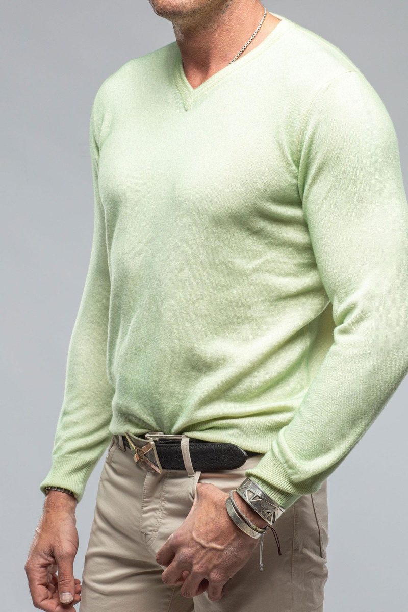 colombo tanzia kid cashmere in lime green mens sweaters axels vail 36919034872042