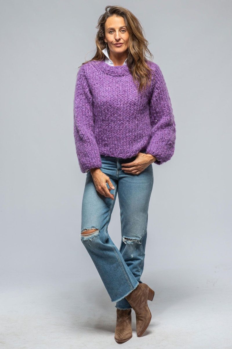 ella silla beatrix lux cashmere sweater in lavender ladies sweaters axels vail 39376684515562