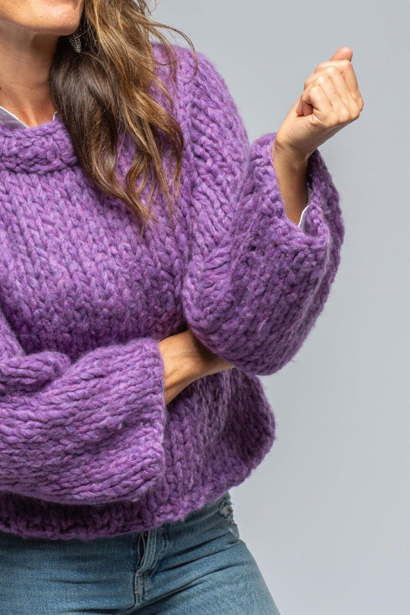 ella silla beatrix lux cashmere sweater in lavender ladies sweaters axels vail 39376684581098