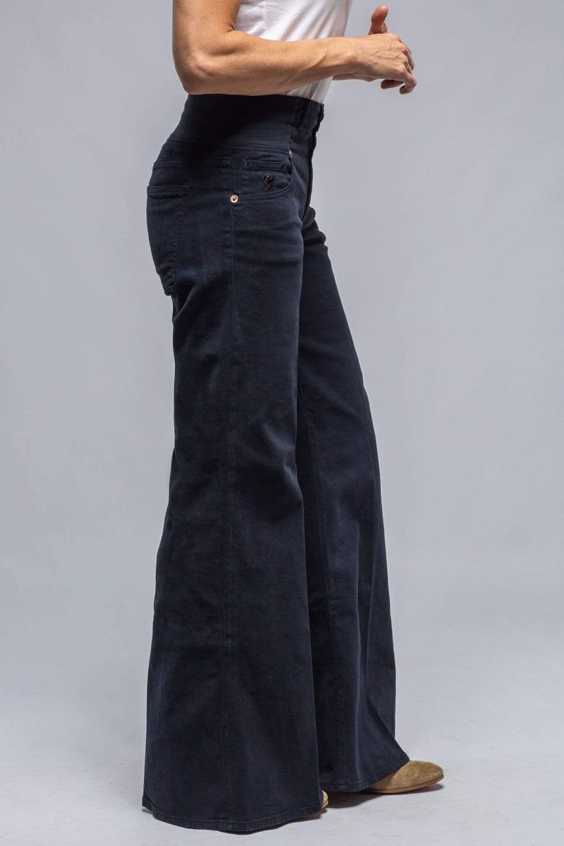 european culture cara wide leg cotton pant in navy ladies pants jeans axels vail 30787193307325