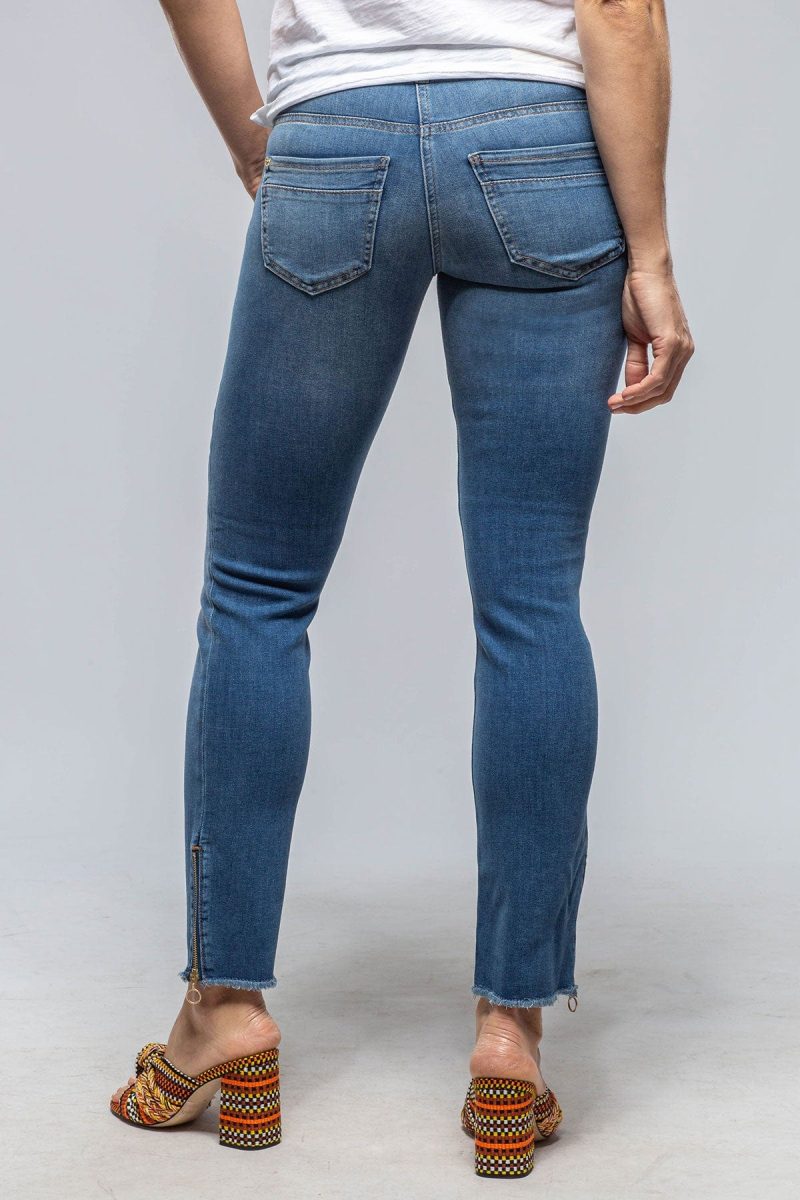 mac jeans mac rich slim chic in authentic indigo ladies pants jeans axels vail 39869084926186