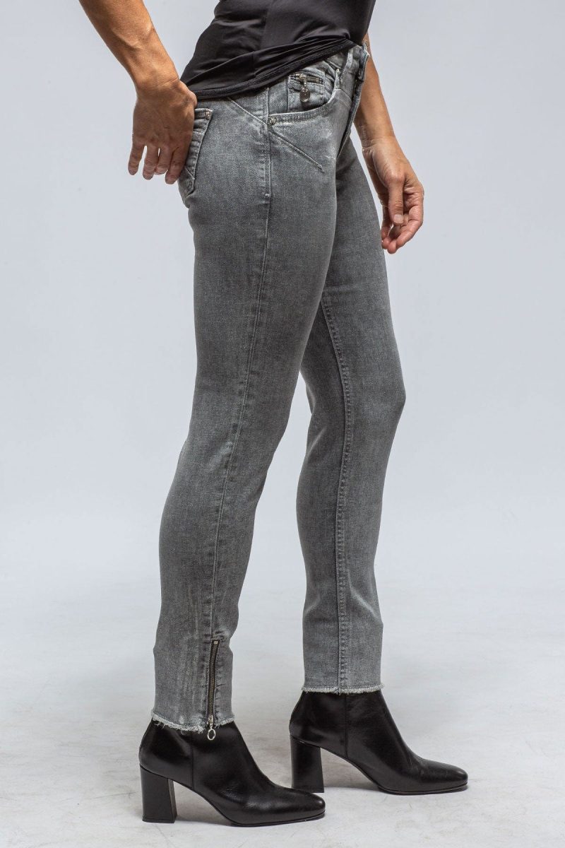 mac jeans mac rich slim chic in silver grey coated ladies pants jeans axels vail 39463655440618