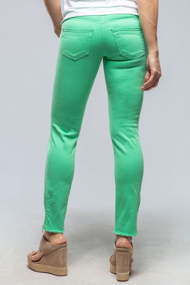 mac jeans mac rich slim chic in spring green ladies pants jeans axels vail 39869105799402