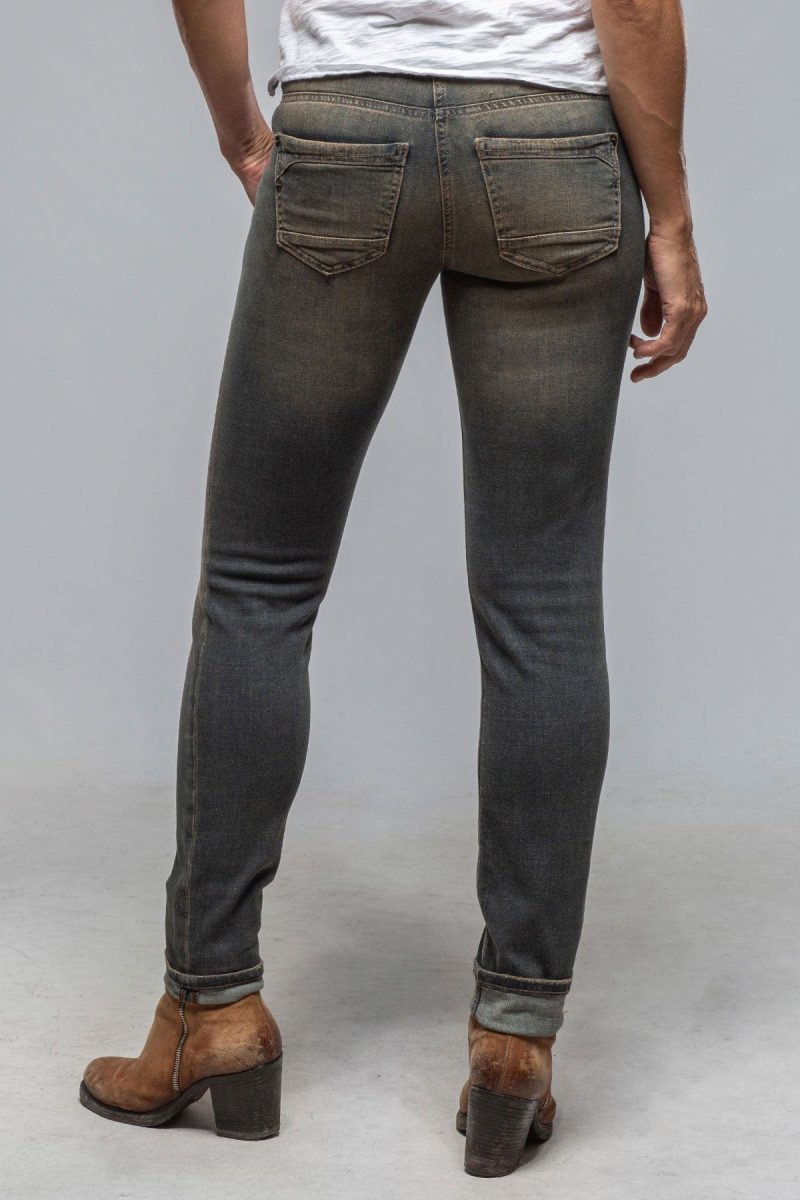 mac jeans mac rich slim in cool blue ocean ladies pants jeans axels vail 40466619760874