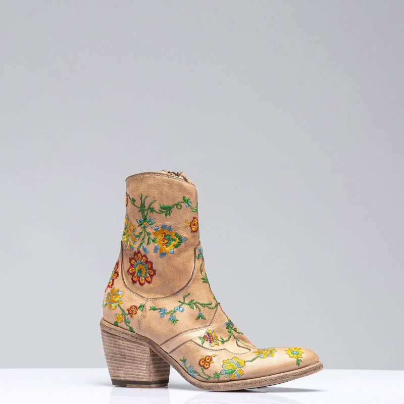 marco delli mallory embroidered boot in off white ladies european boots axels vail 40420758749418