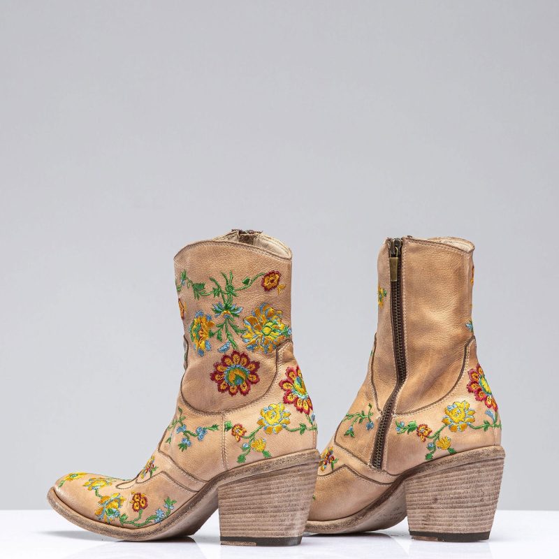 marco delli mallory embroidered boot in off white ladies european boots axels vail 40420758814954