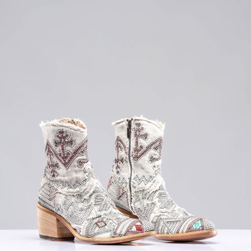 marco delli minerva boot in white w blk amp pink embroidery ladies european boots axels vail 39785809641706