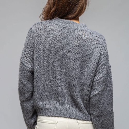 sonia villa coquette cropped sweater in grey ladies sweaters axels vail 40466595774698