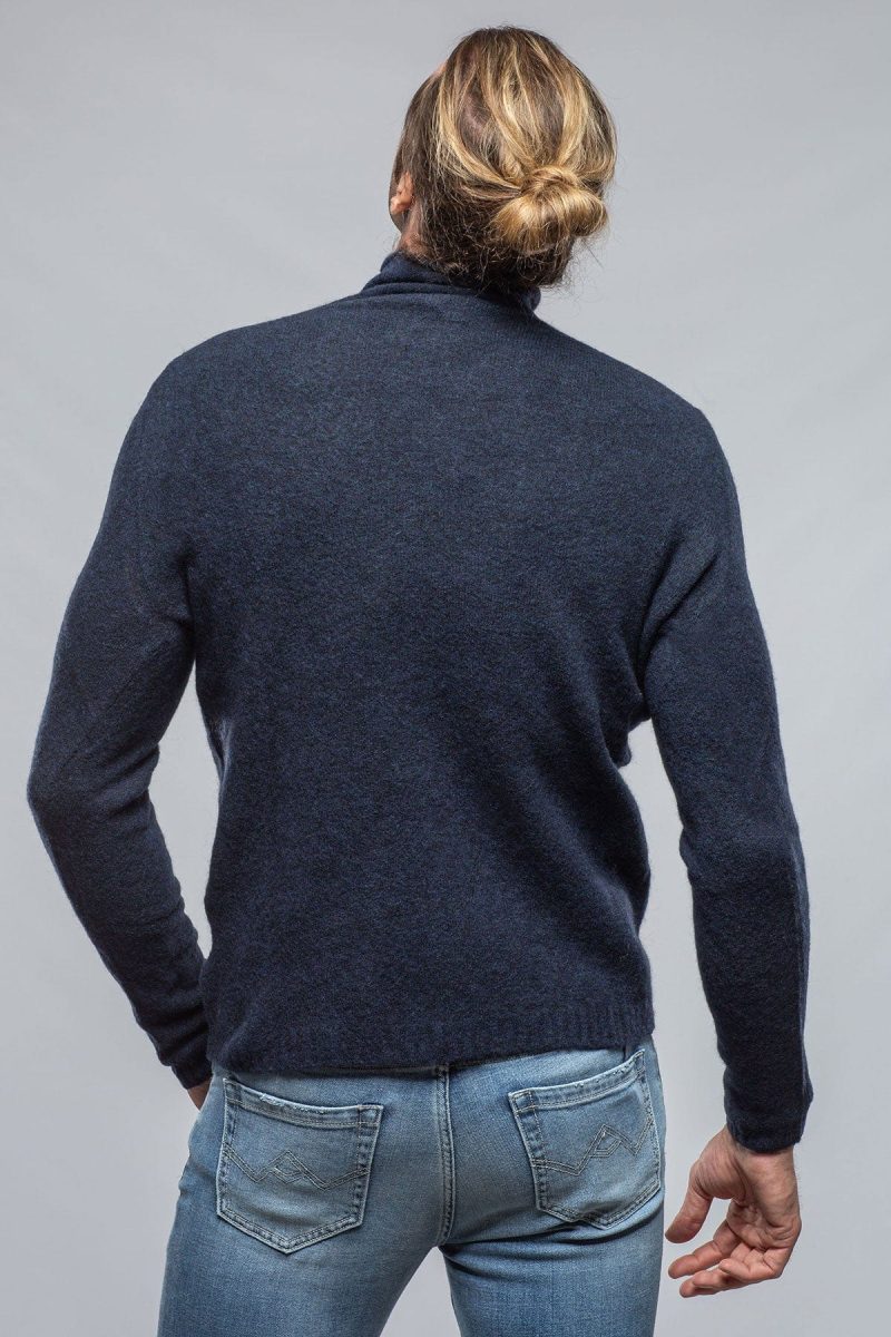 stile latino mandara sweater in navy mens sweaters axels vail 40526909178090