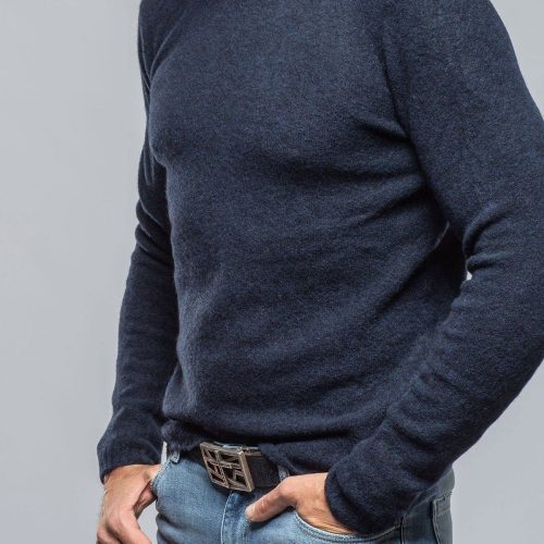 stile latino mandara sweater in navy mens sweaters axels vail 40526909309162