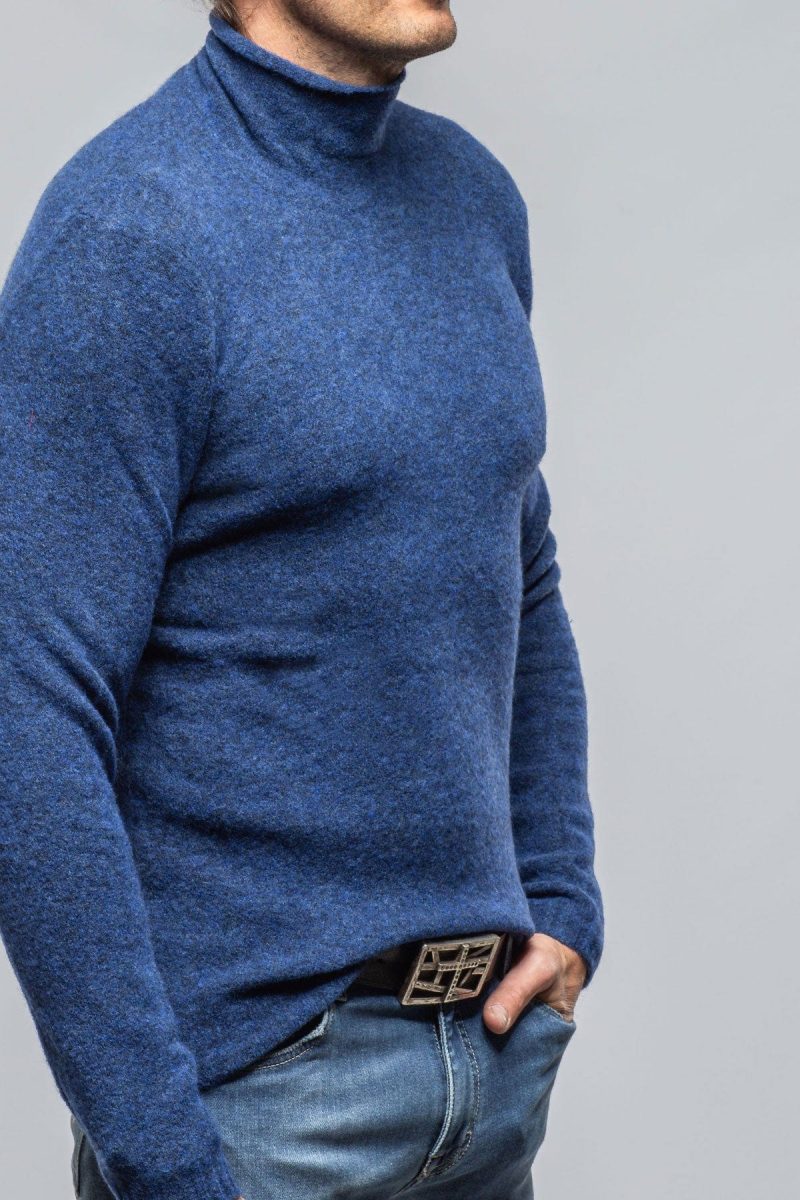 stile latino mandara sweater in royal mens sweaters axels vail 40526901018858