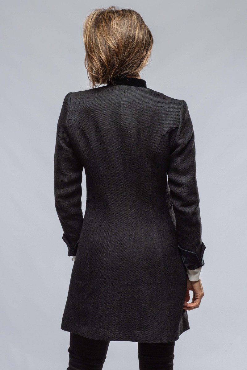 t ba alberca short medallion coat in black ladies tailored jackets axels vail 38244532650218