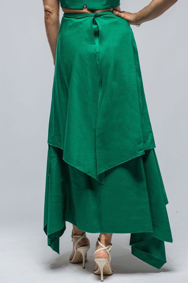 t ba buleria skirt in powin matte emerald ladies skirts axels vail 39147696357610