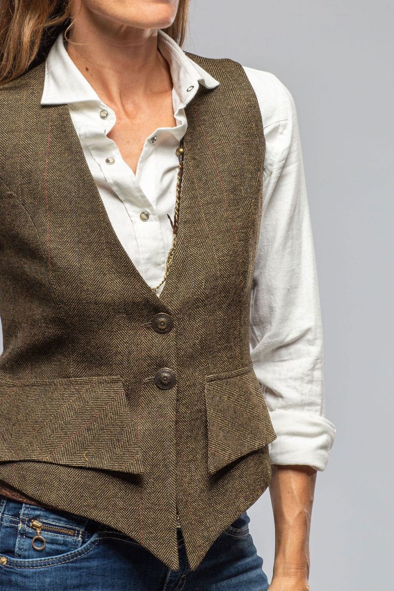 t ba sonnet vest in herringbone tweed ladies tailored vests axels vail 40287563809002