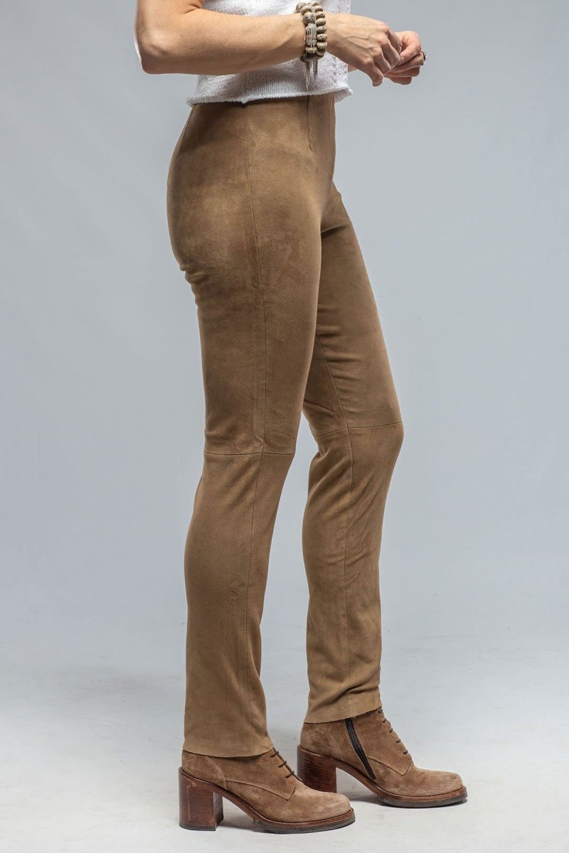 via masini 80 tania stretch suede pant in desert sand ladies pants axels vail 37011717423338